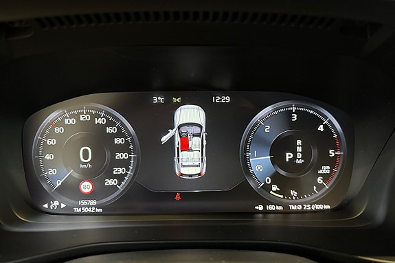 Volvo XC40 14 of 20