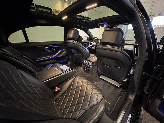 Mercedes-Benz S580 e 17 of 30