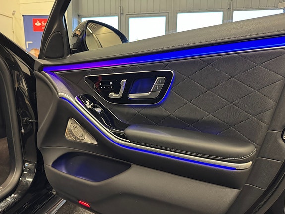 Mercedes-Benz S580 e 15 of 30