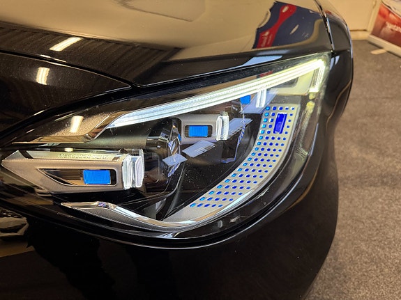 Mercedes-Benz S580 e 11 of 30