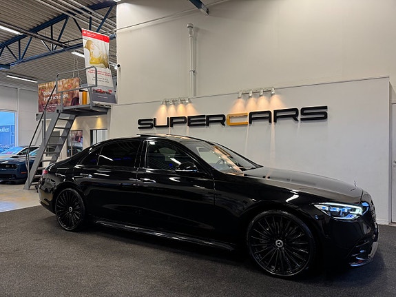 Mercedes-Benz S580 e 4 of 5