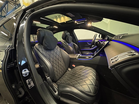 Mercedes-Benz S580 e 13 of 30