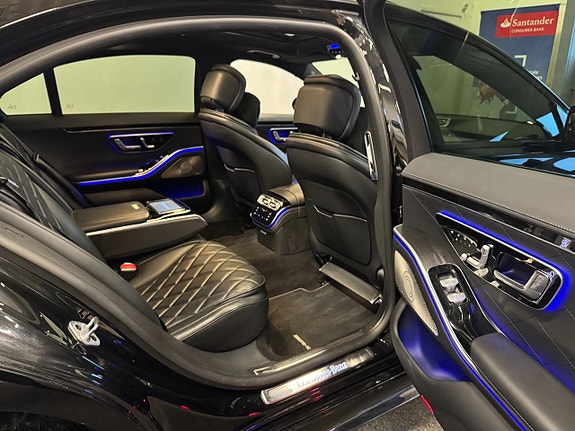 Mercedes-Benz S580 e 16 of 30