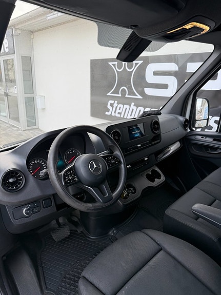 Mercedes-Benz Sprinter 317 10 of 12