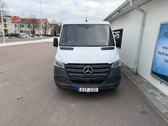 Mercedes-Benz Sprinter 317 8 of 12