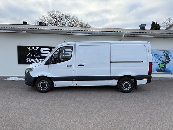 Mercedes-Benz Sprinter 317 2 of 12