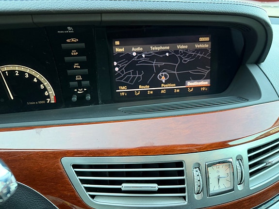 Mercedes-Benz S350 19 of 20