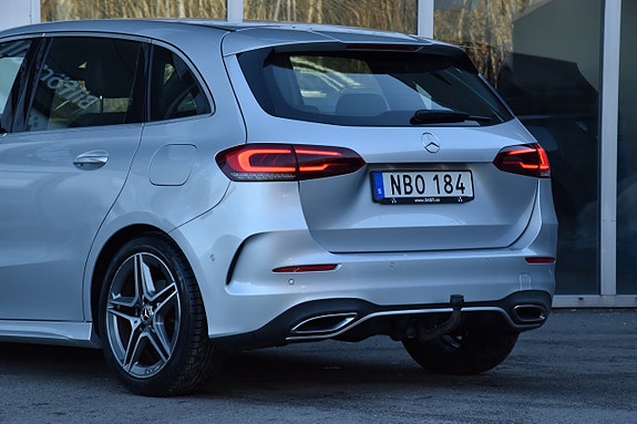 Mercedes-Benz B180 7 of 25