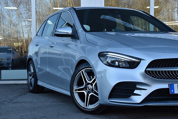 Mercedes-Benz B180 5 of 5