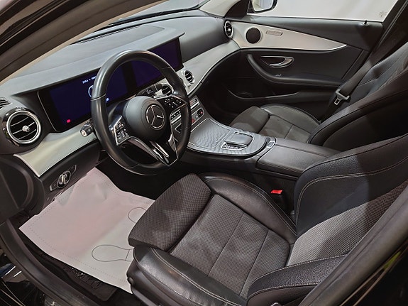 Mercedes-Benz E220 7 of 18