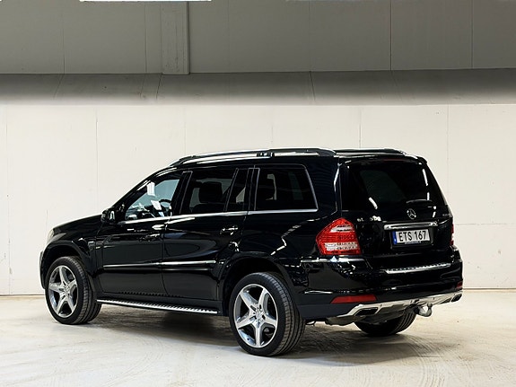 Mercedes-Benz GL350 4 of 5