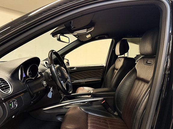 Mercedes-Benz GL350 6 of 13