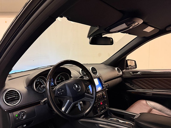 Mercedes-Benz GL350 7 of 13