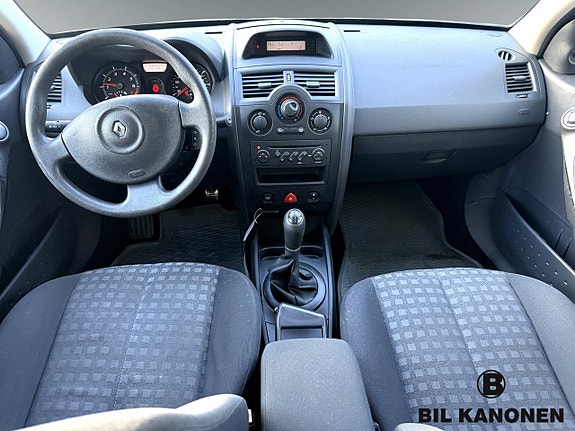 Renault Megane II 8 of 9