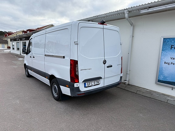 Mercedes-Benz Sprinter 317 3 of 12