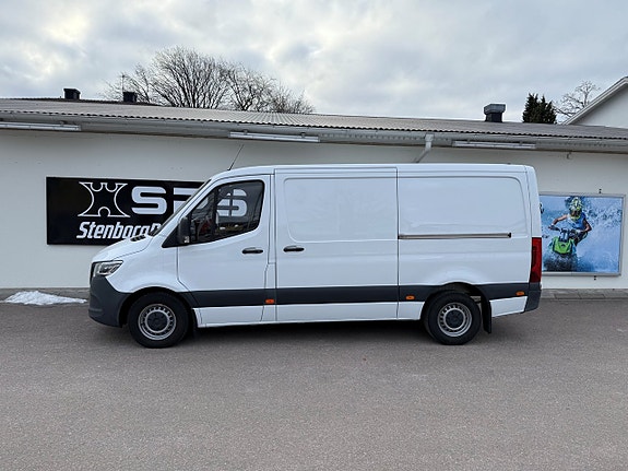 Mercedes-Benz Sprinter 317 2 of 12