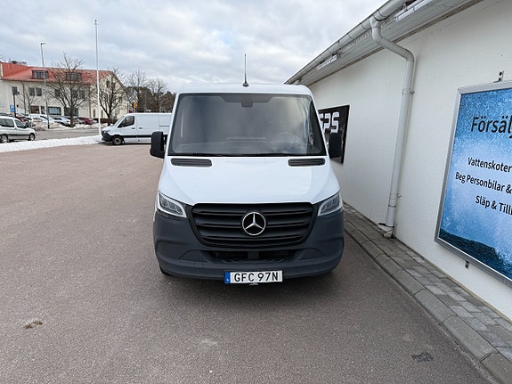 Mercedes-Benz Sprinter 317 8 of 12