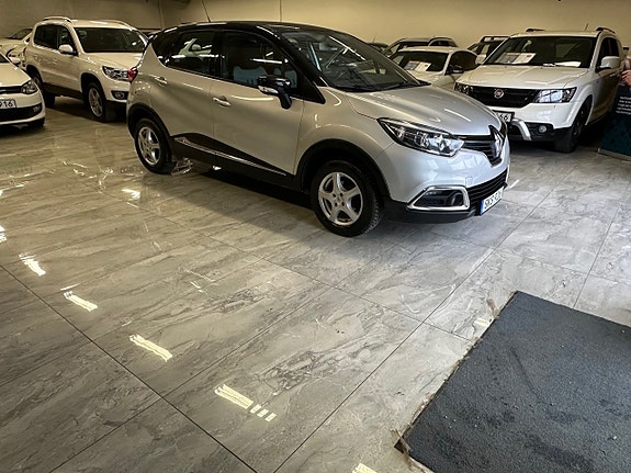 Renault Captur 2 of 20