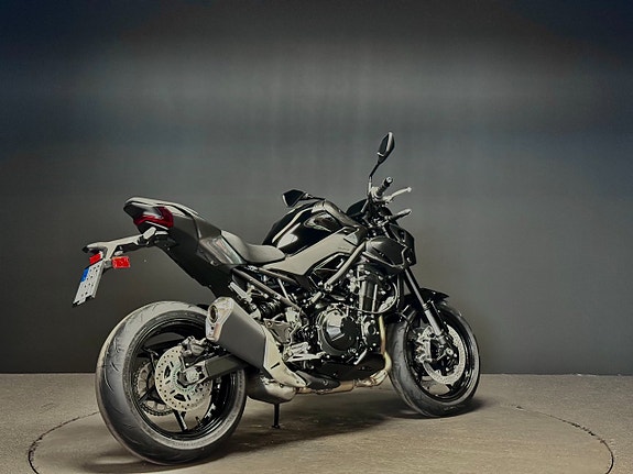 Kawasaki Z900 5 of 5