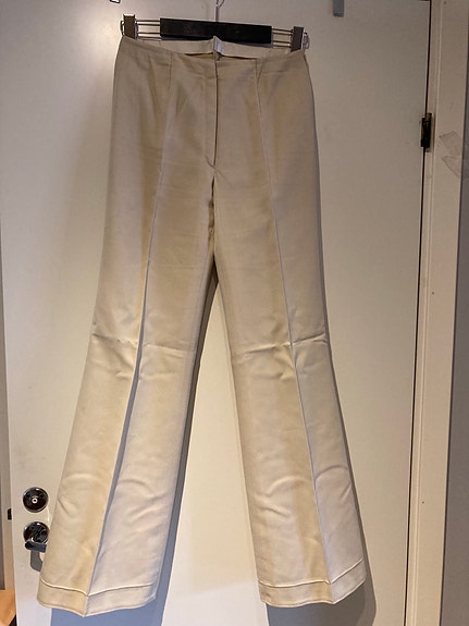 Product image 16 of 60