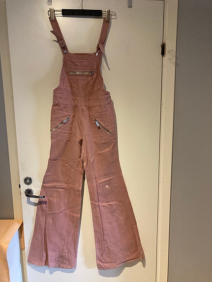 Product image 22 of 60