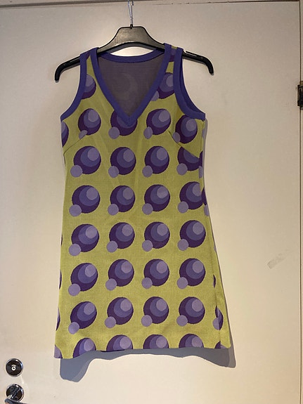 Product image 31 of 60