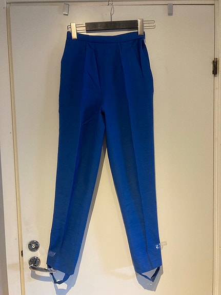 Product image 33 of 60