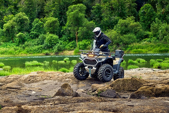 CFMOTO Cforce 1000 Overland 3 of 5