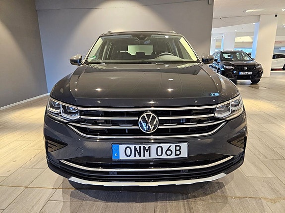 Volkswagen Tiguan 3 of 27