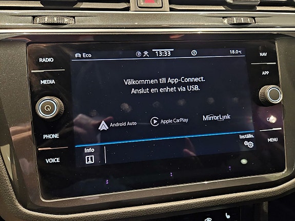 Volkswagen Tiguan 22 of 27