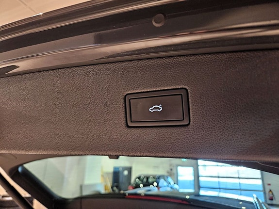 Volkswagen Tiguan 10 of 27