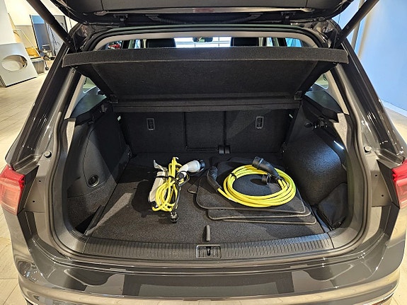 Volkswagen Tiguan 9 of 27