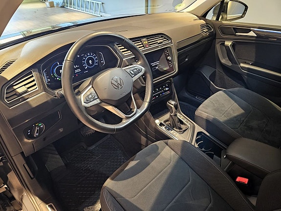 Volkswagen Tiguan 11 of 27