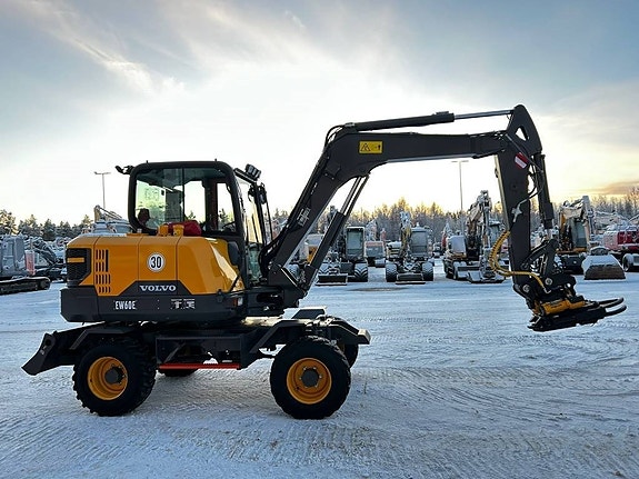Volvo EW60E -årsmodell 2024
