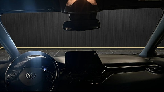Toyota C-HR 8 of 10