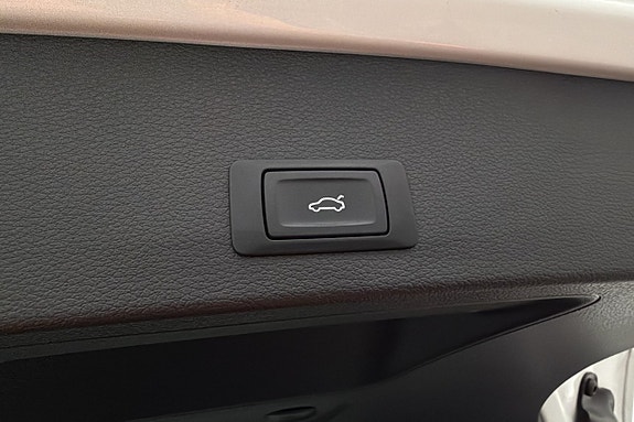 Audi Q2 25 of 25