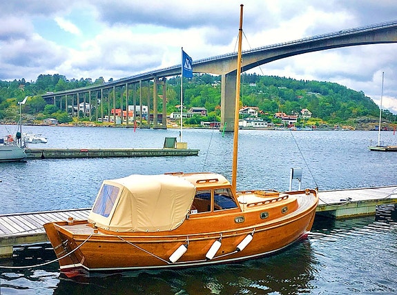 Orustbyggd klassisk träbåt  / 1975 12 of 12
