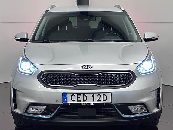 Kia Niro 2 of 25
