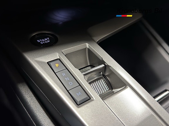 Peugeot 308 SW 12 of 16