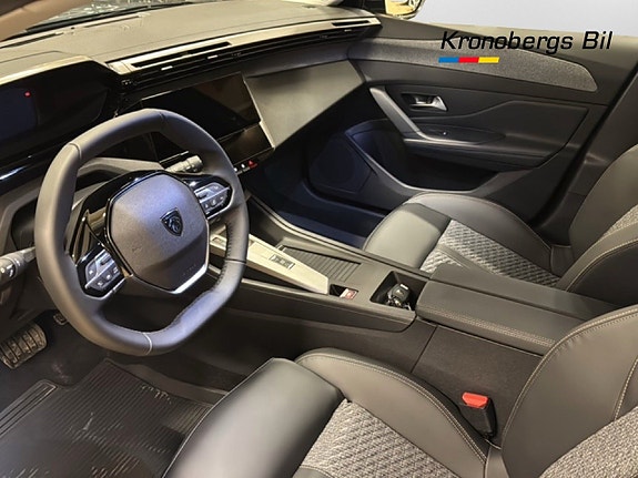 Peugeot 308 SW 8 of 16