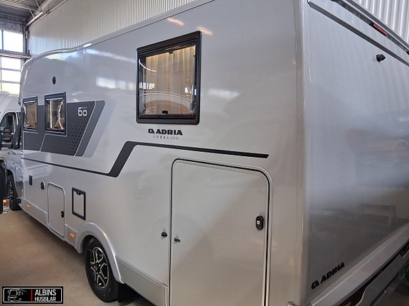 Adria Coral 670 DL 60Y / Automat 3 of 21