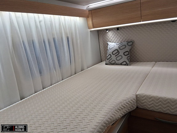 Adria Coral 670 DL 60Y / Automat 20 of 21