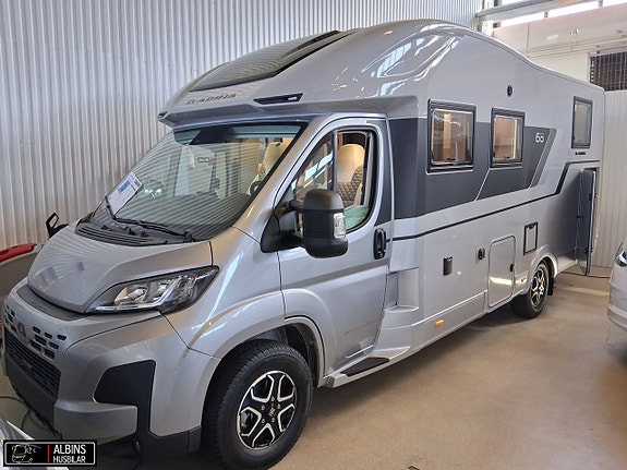 Adria Coral 670 DL 60Y / Automat 2 of 21