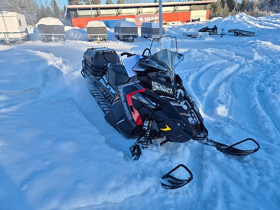 Polaris 800  TITAN XC