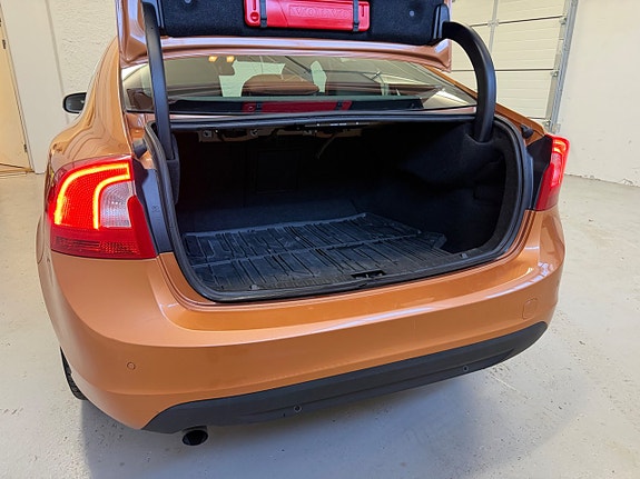 Volvo S60 5 of 5