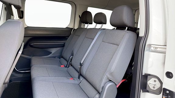 Volkswagen Caddy Maxi 13 of 15