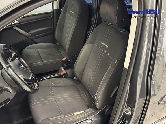 Volkswagen Caddy 13 of 15