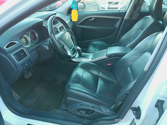 Volvo V70 5 of 12