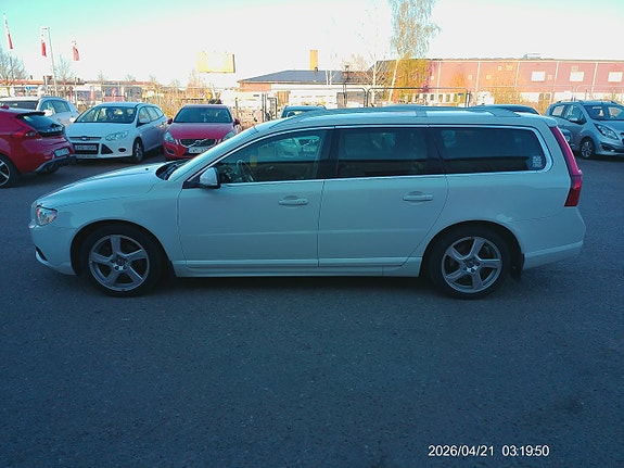 Volvo V70 11 of 12