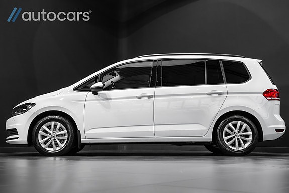 Volkswagen Touran 5 of 5